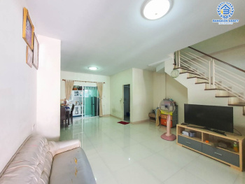 *****ทาวน์เฮ้าส์มือสองกรุงเทพฯ ม.รื่นฤดี7 หทัยราษฎร์ เนื้อที่เกือบ 19 ตร.ว. ฟังก์ชัน 3 ห้องนอน 2 ห้องน้ำ 1 ที่จอดรถ แถมฟรี! 2 เครื่องปรับอากาศ บนทำเลติด ถ.หทัยราษฎร์ ใกล้รถไฟฟ้าสายสีชมพู "สถานีมีนบุรี" ในราคาสุดคุ้ม!